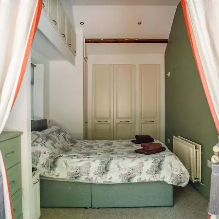 Beckside Cottage, Near Carlisle Romantic With Hot Tub Дом отдыха Longtown (Cumbria)