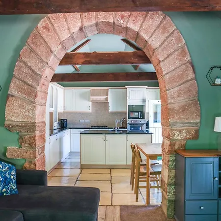 Beckside Cottage, Near Carlisle Romantic With Hot Tub Longtown (Cumbria)