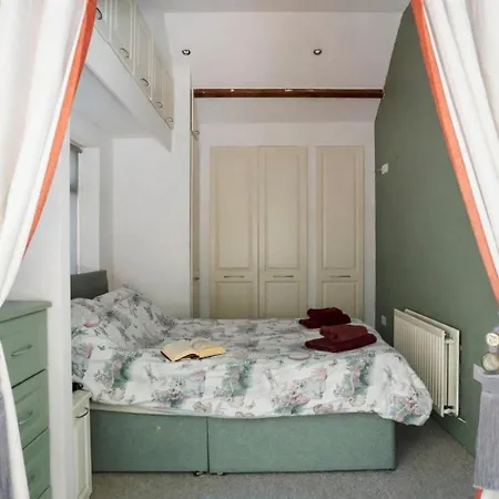 Beckside Cottage, Near Carlisle Romantic With Hot Tub Longtown (Cumbria)