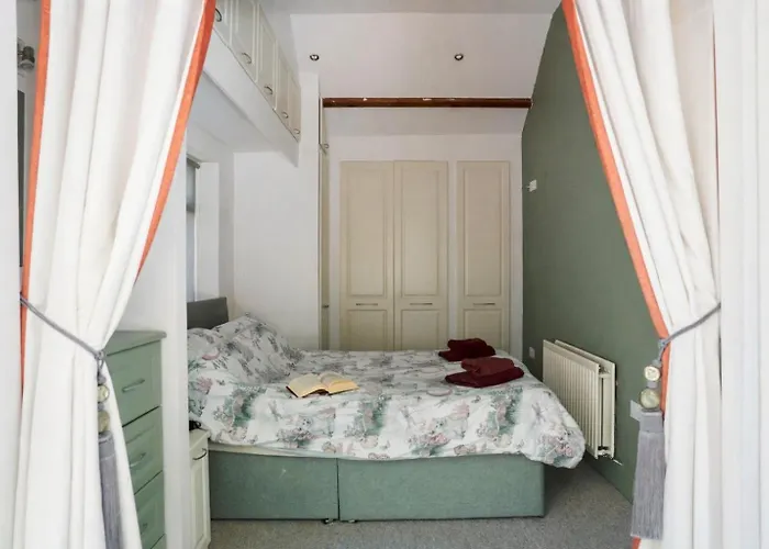 Beckside Cottage, Near Carlisle Romantic With Hot Tub Longtown (Cumbria)